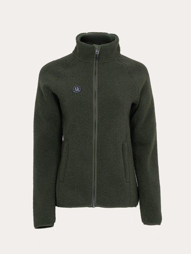 Layer Up – Performance Meets Comfort